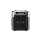 OUKITEL BP2000 PRO Powerstation 3600W — in opstelling bij een woning